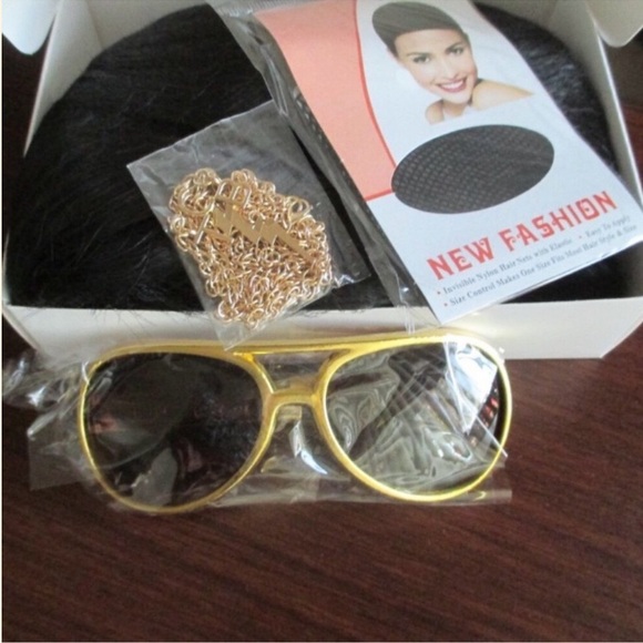 Elvis Halloween Costume Accessories Wig Hair Gold Glasses Necklace Brand New - Picture 2 of 3